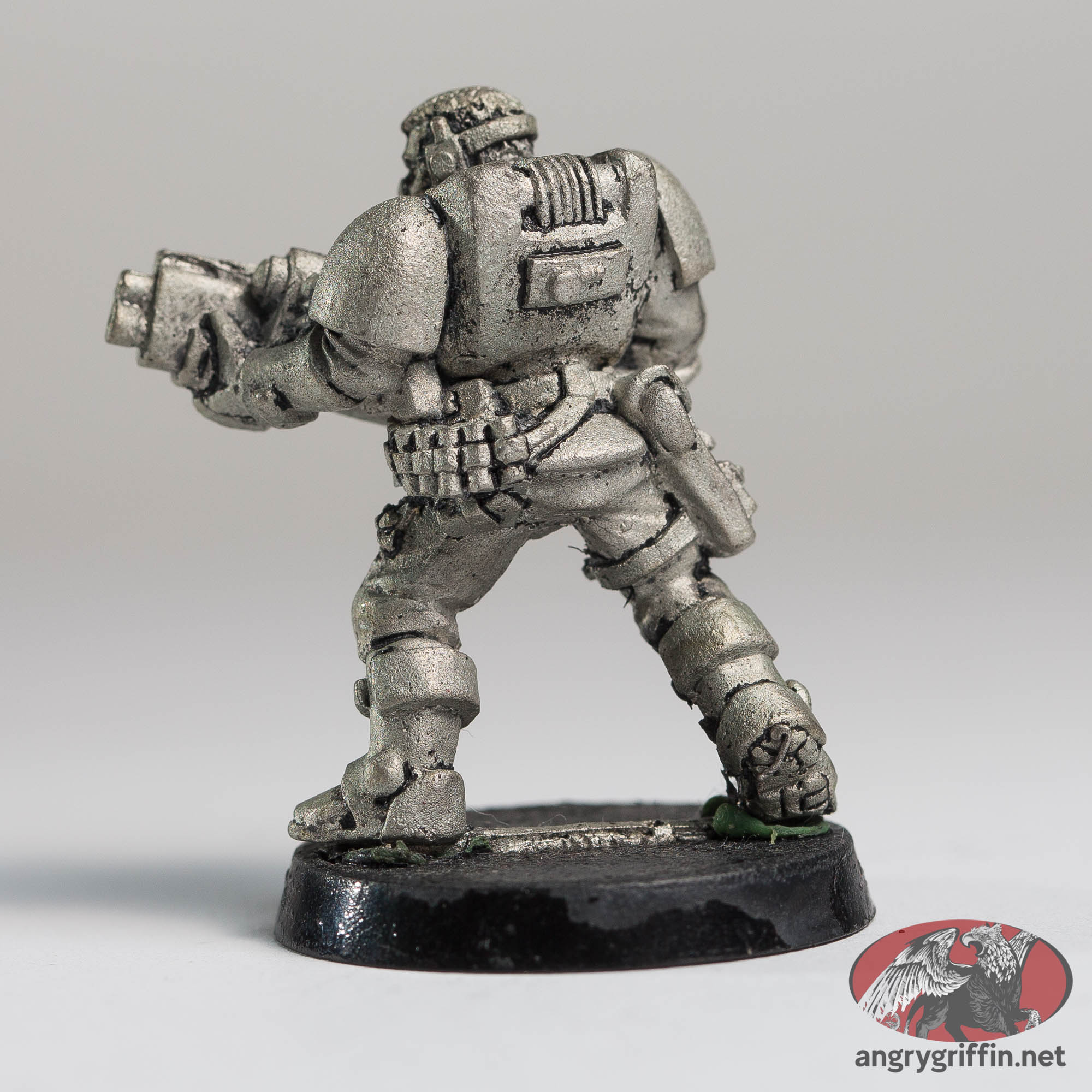 Metal Space Marine Scout with Shotgun 2 – Angry Griffin