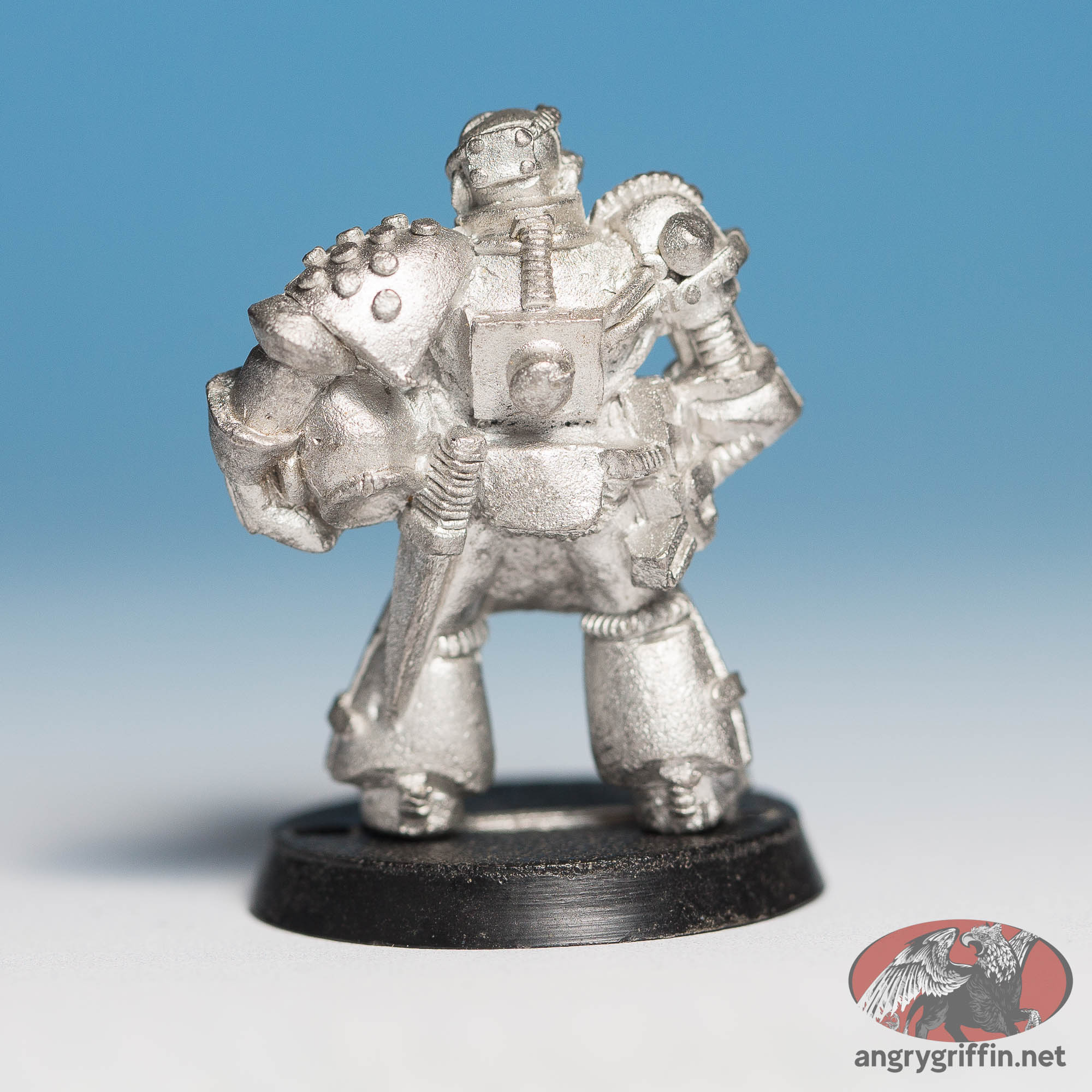 Metal Rogue Trader Warhammer 40K Space Marine Captain Newmar – Angry ...