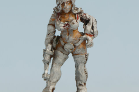 S11 Adventuress With Laser Pistol