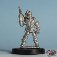 S8 Adventurer with Machine Pistol and Power Glove