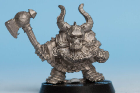 Chaos Dwarf with Skull Helmet