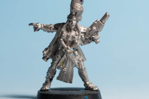 Escher Leader with Bolt Gun and Laspistol