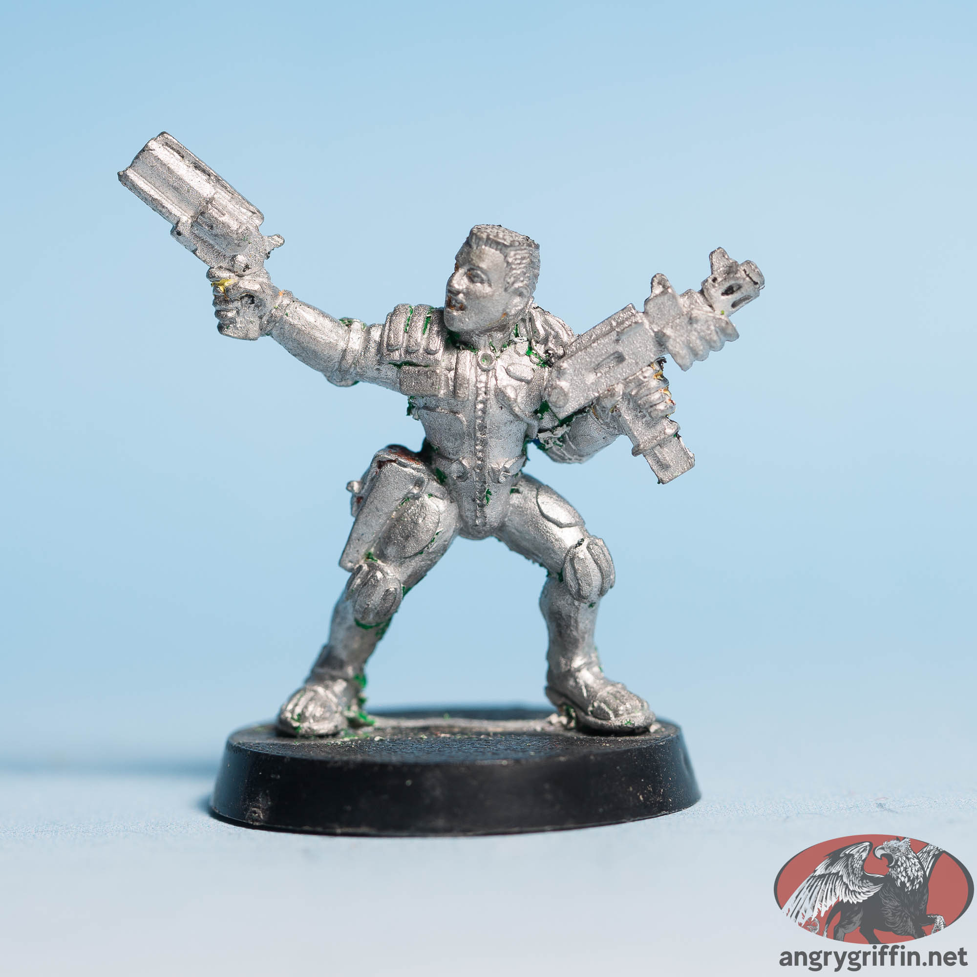 Van Saar Juve with Autopistol and Stub Gun