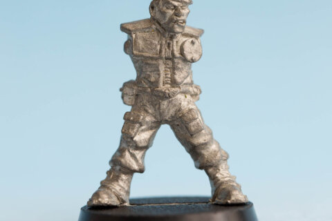 4011 Imperial Guard Wounded 11