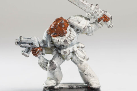 Space Wolf Captain with Artificer Helmet