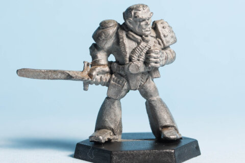 Officer with Power Sword Captain Lowbroe / Reece