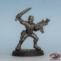 Van Saar Juve with Autopistol