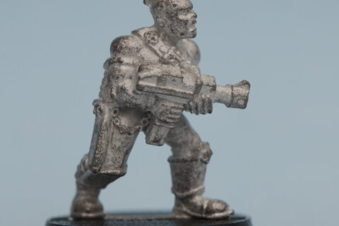 Goliath Juve with Autopistol