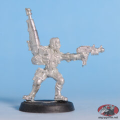 Van Saar with Lasgun and Autopistol