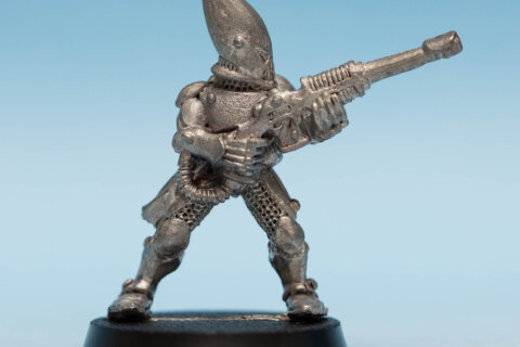 Eldar Guardian with Las Gun 2