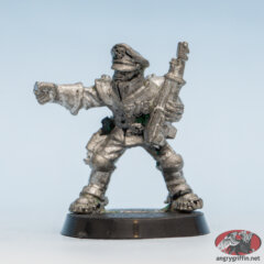 Commissar with Las-Gun 01