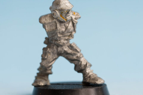 4011 Imperial Guard Wounded 13