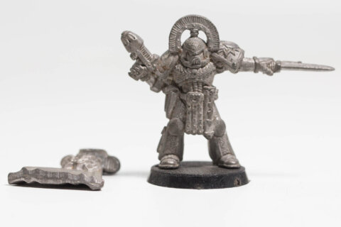 Ultramarines Captain in Artificer Armour