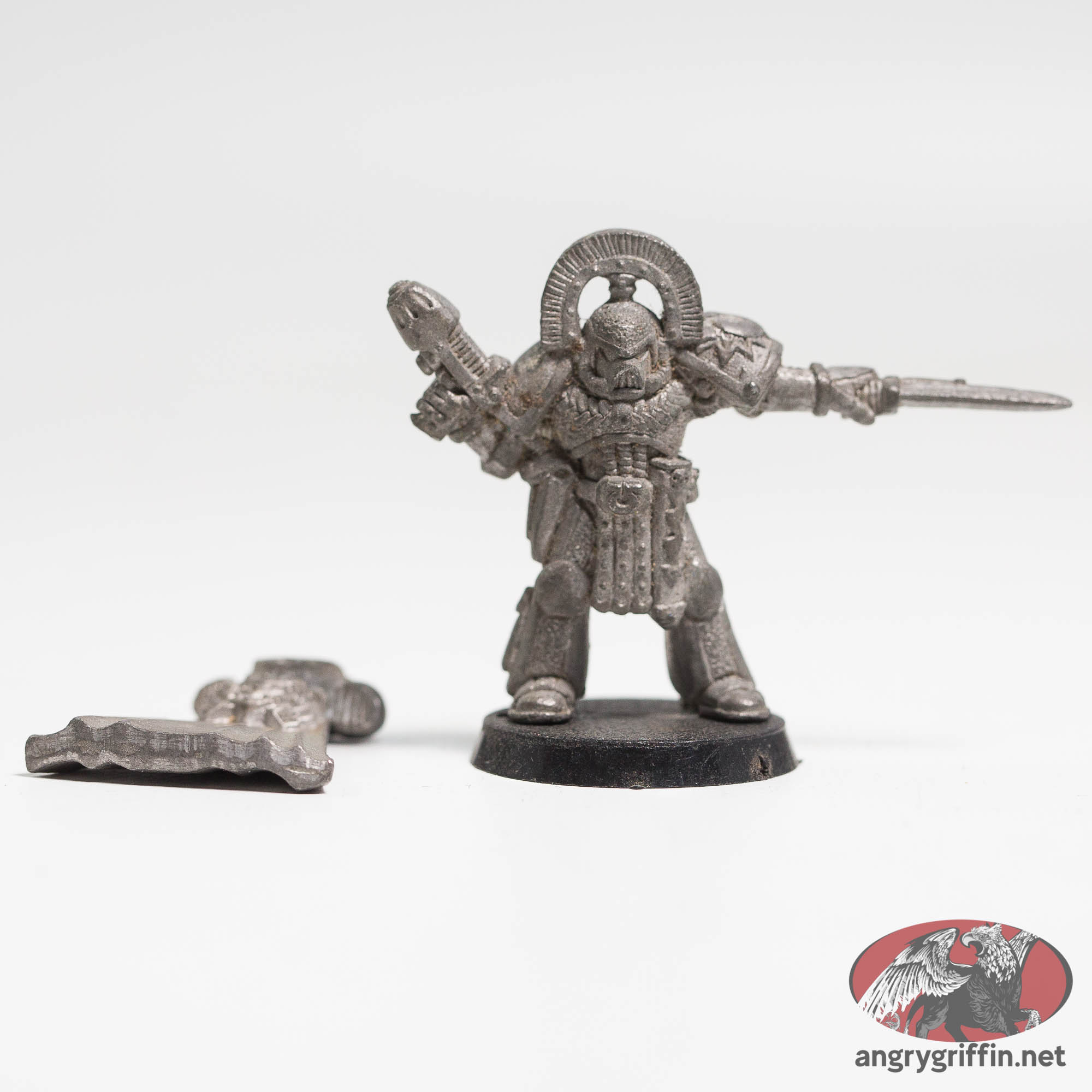 Ultramarines Captain in Artificer Armour