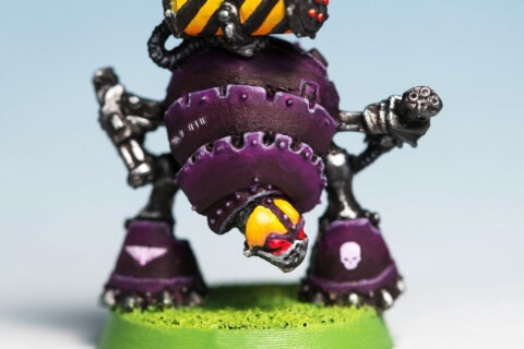 Imperial Knight Warden 1