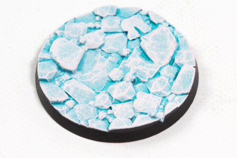 Base: Small rocks, snow and ice