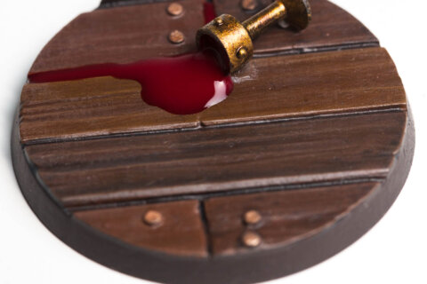 Base: Wooden Boards with Blood Filled Goblet