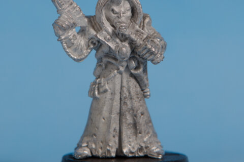 Genestealer Magus With Las Pistol